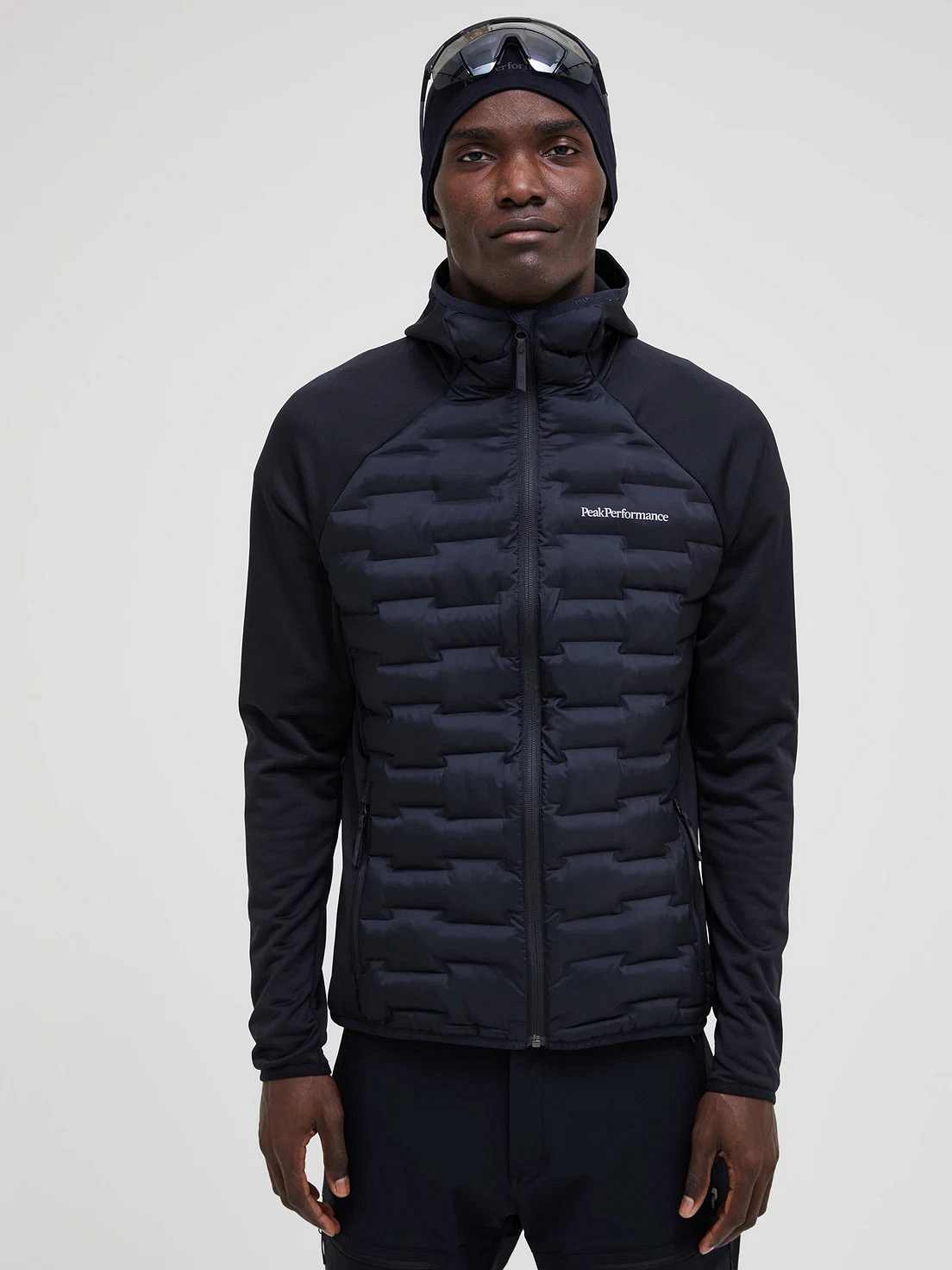 M Argon Hybrid Hood Jacket (FW25) - Peak Performance Whistler